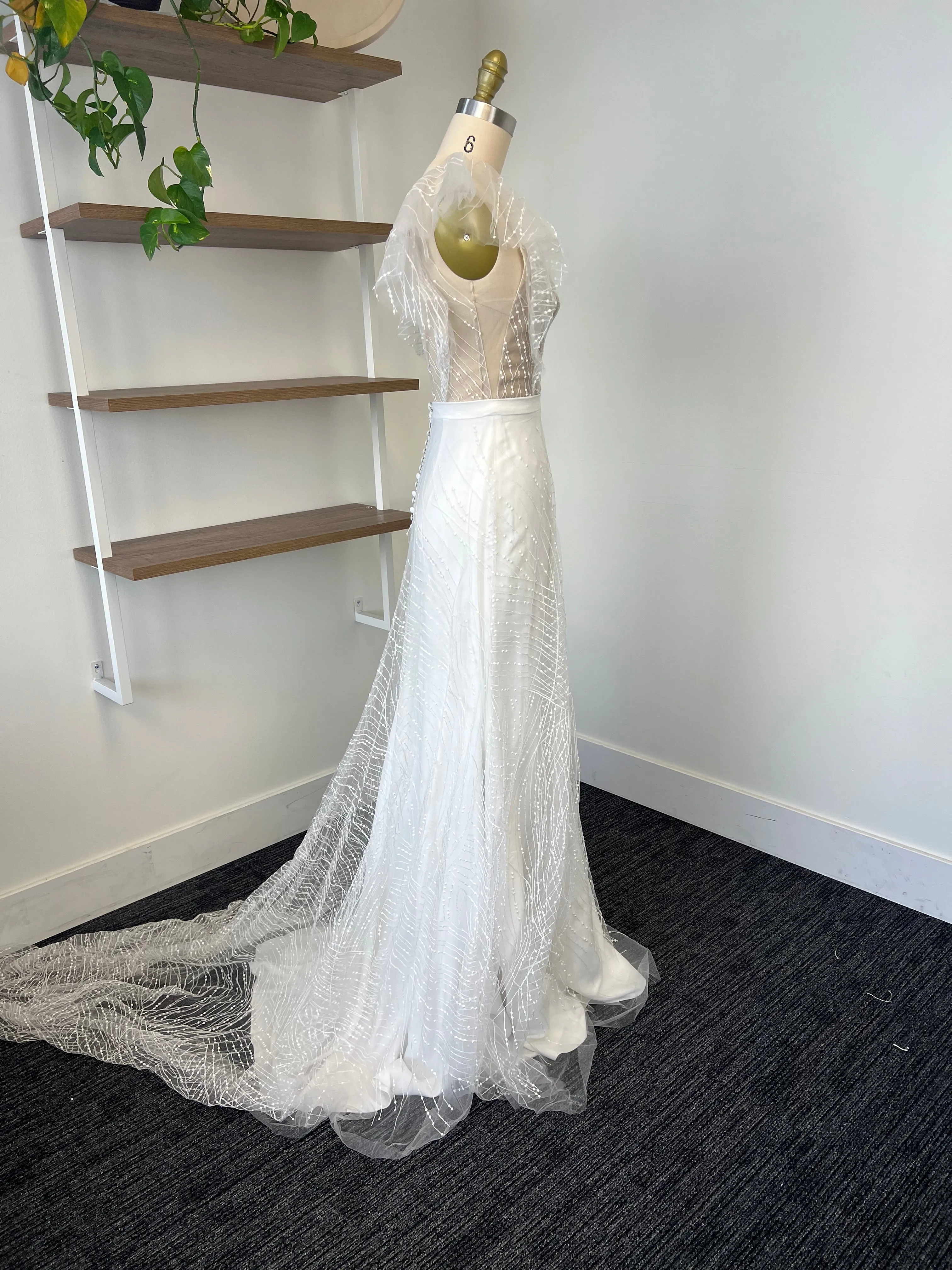 B / Aleia Rime Arodaky Size 8