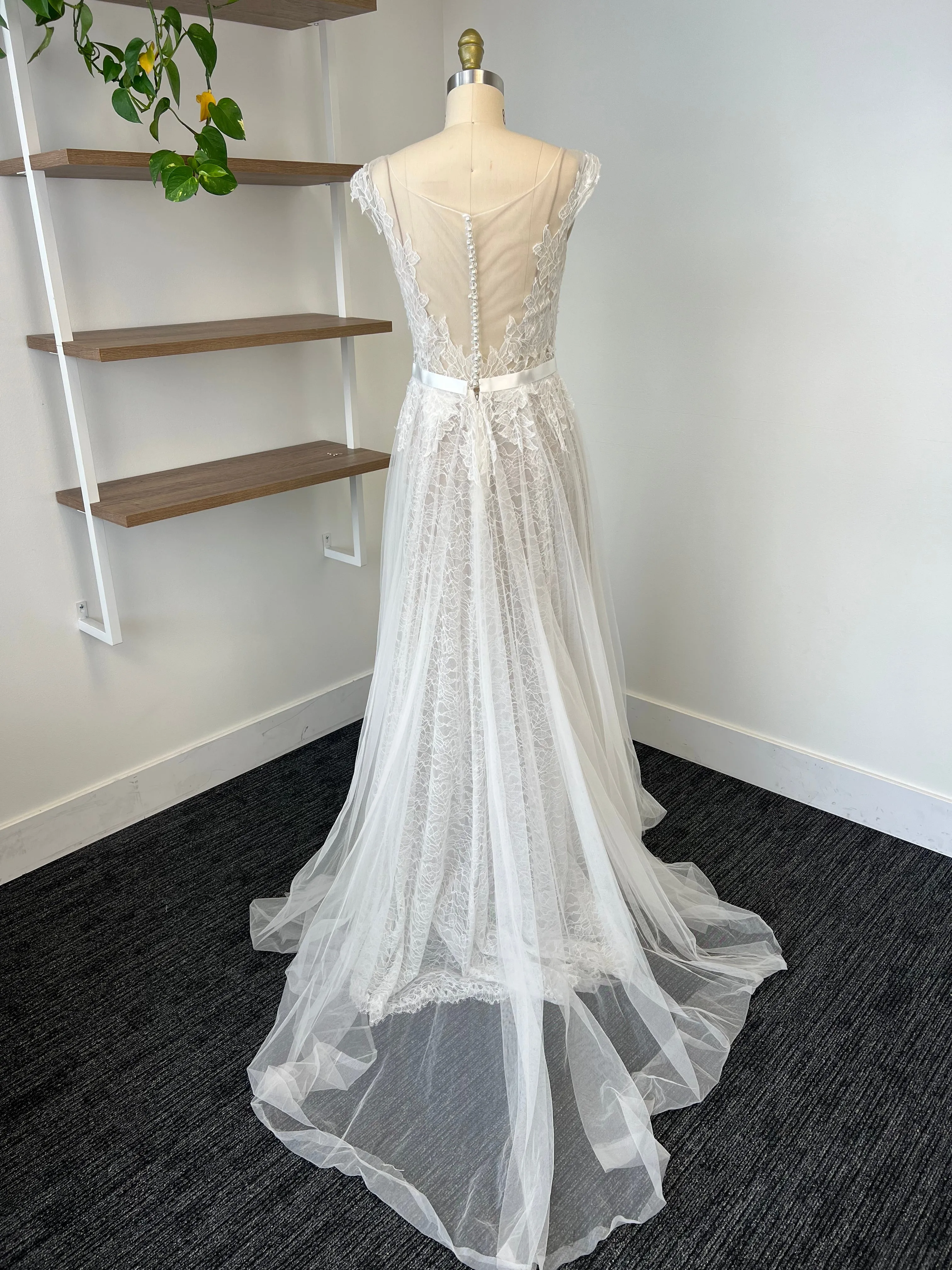 B / Watters 4061A Size 6